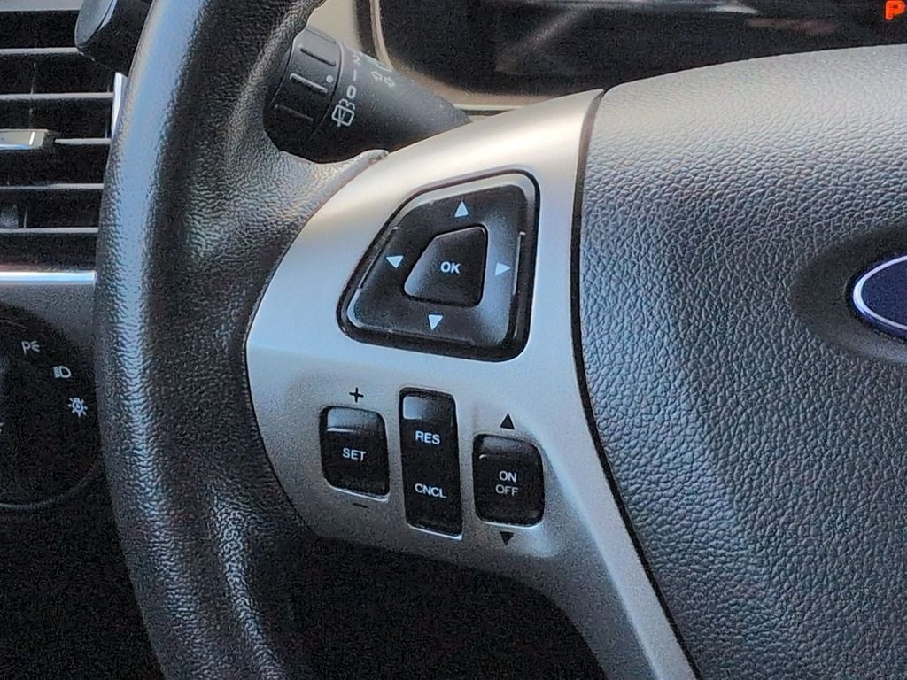 Thumbnail: 2016 Ford Flex - 32