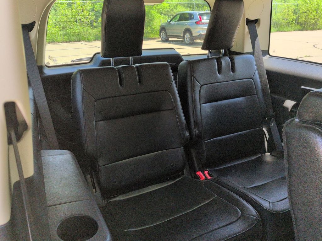 Thumbnail: 2016 Ford Flex - 30