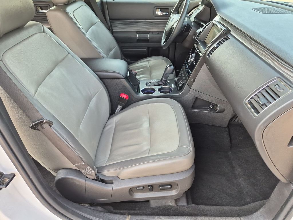 Thumbnail: 2019 Ford Flex - 11