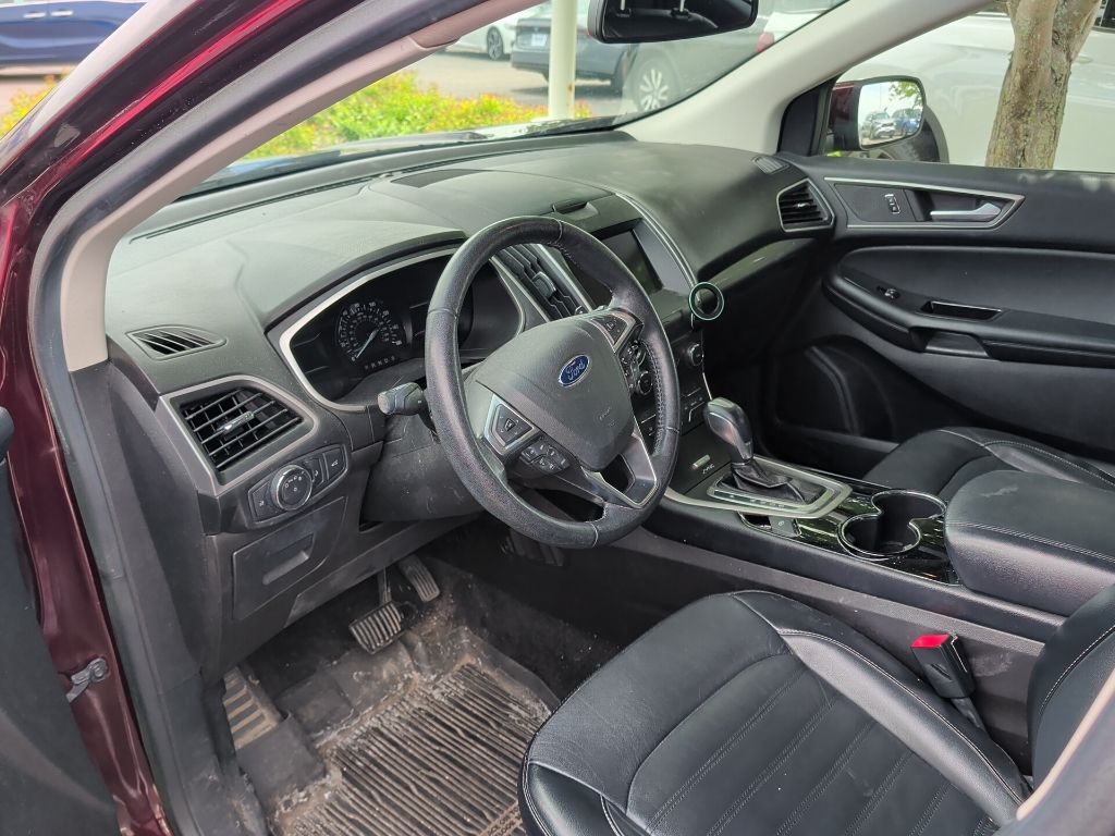 Thumbnail: 2017 Ford Edge - 2