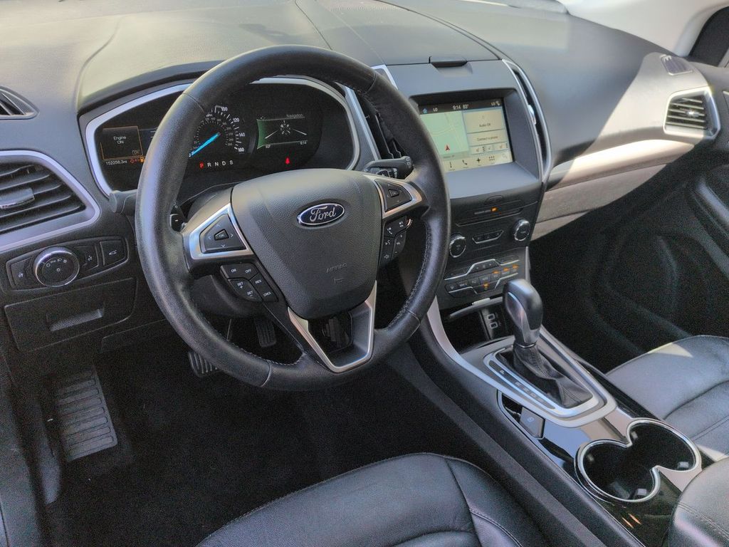 Thumbnail: 2017 Ford Edge - 2