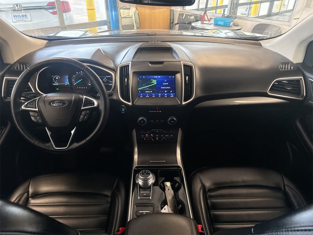 Thumbnail: 2020 Ford Edge - 10