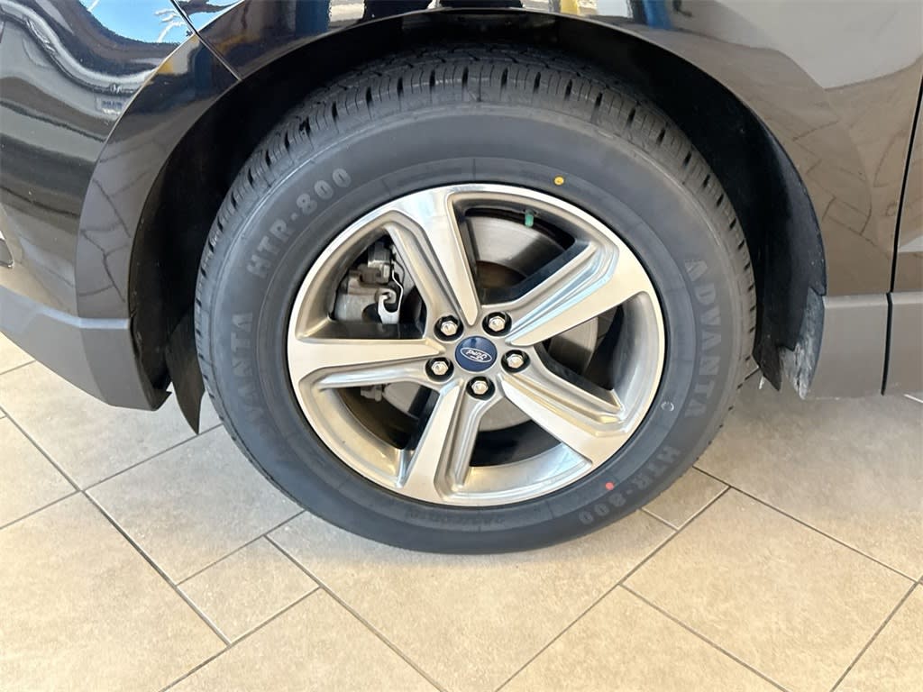 Thumbnail: 2020 Ford Edge - 8