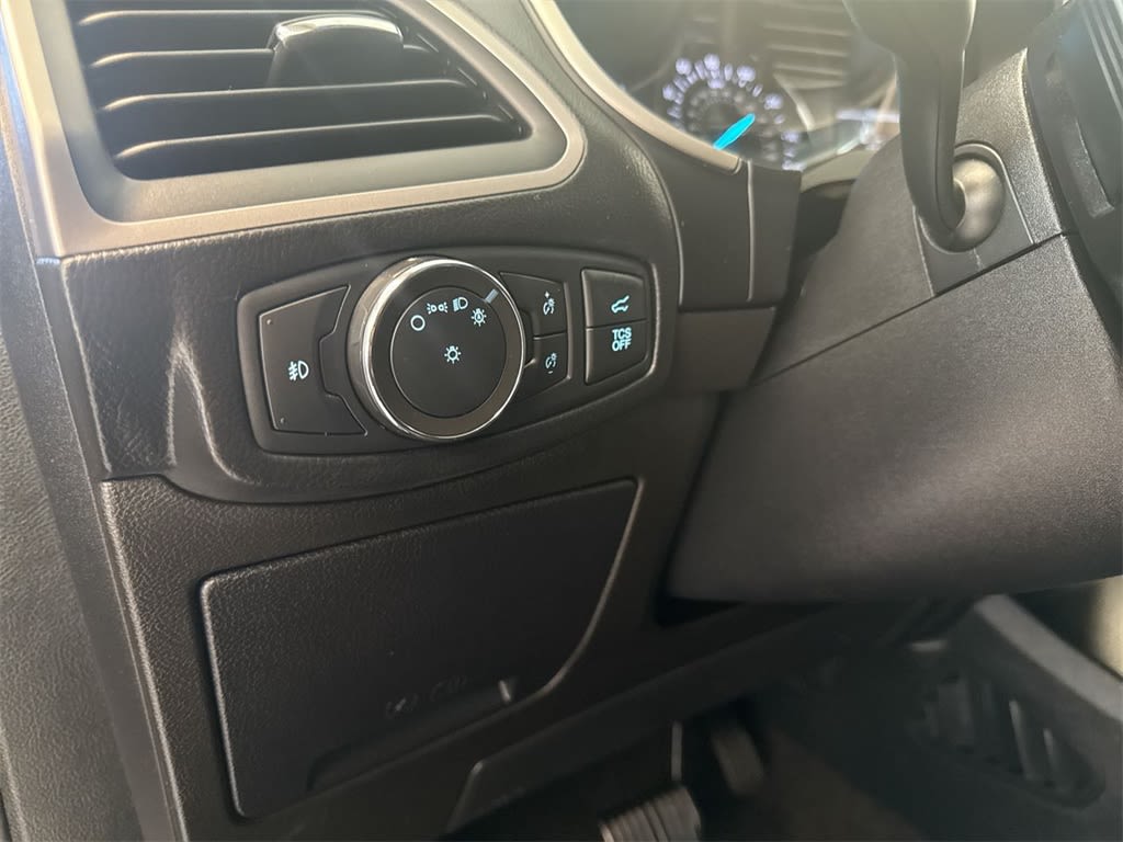 Thumbnail: 2020 Ford Edge - 38