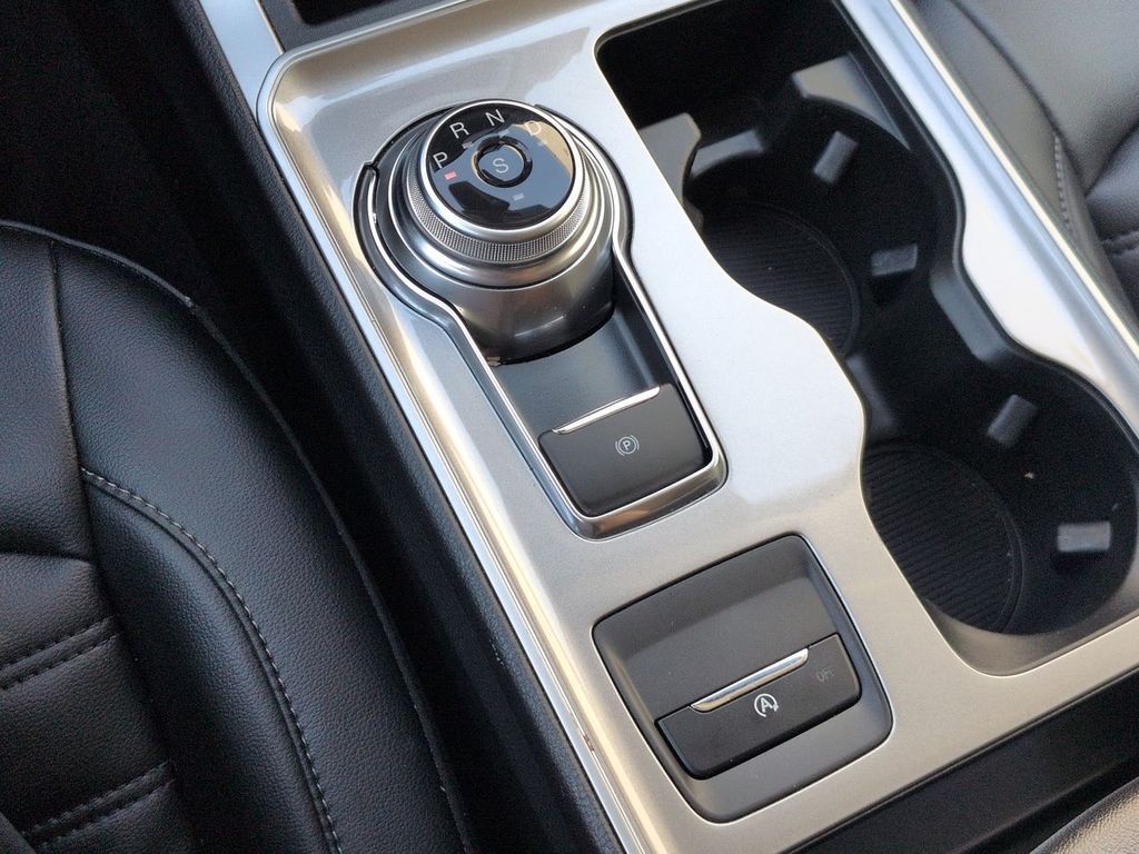 Thumbnail: 2024 Ford Edge - 35