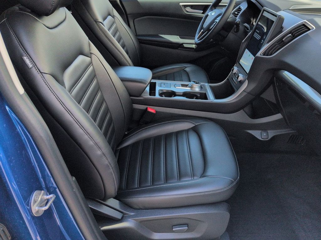 Thumbnail: 2024 Ford Edge - 11