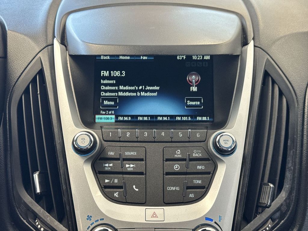 Thumbnail: 2016 Chevrolet Equinox - 16