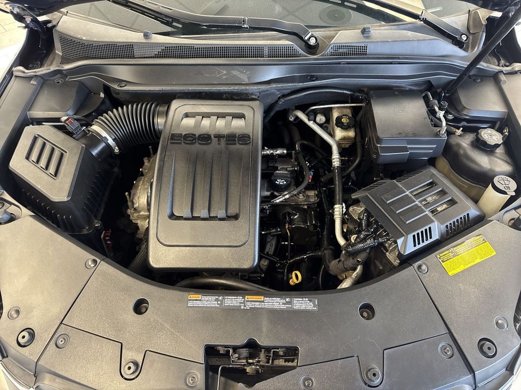 Thumbnail: 2016 Chevrolet Equinox - 9