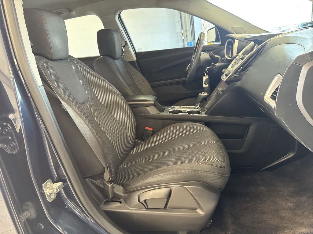 Thumbnail: 2016 Chevrolet Equinox - 12