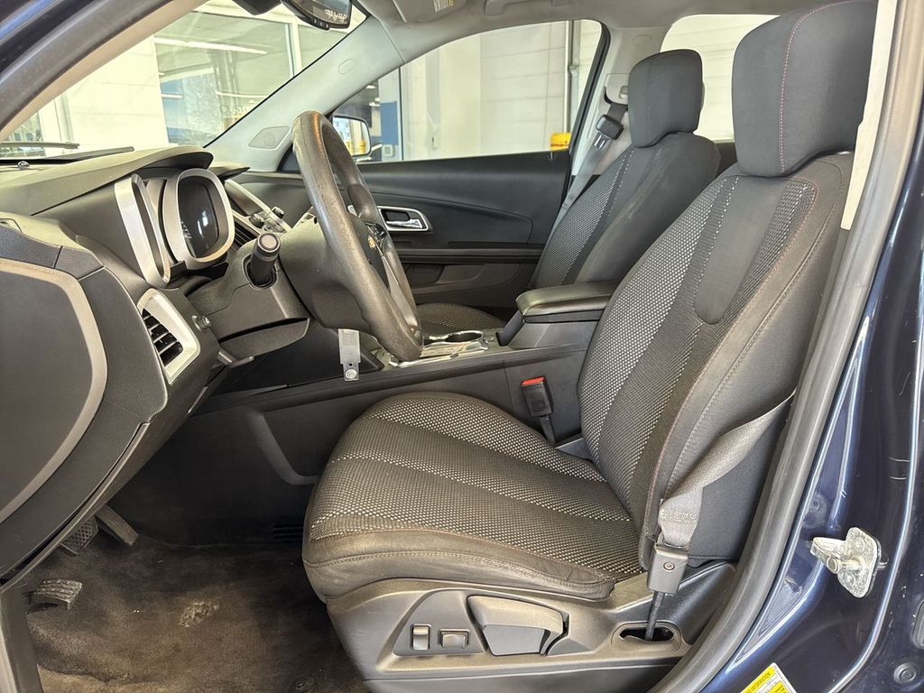 Thumbnail: 2016 Chevrolet Equinox - 11