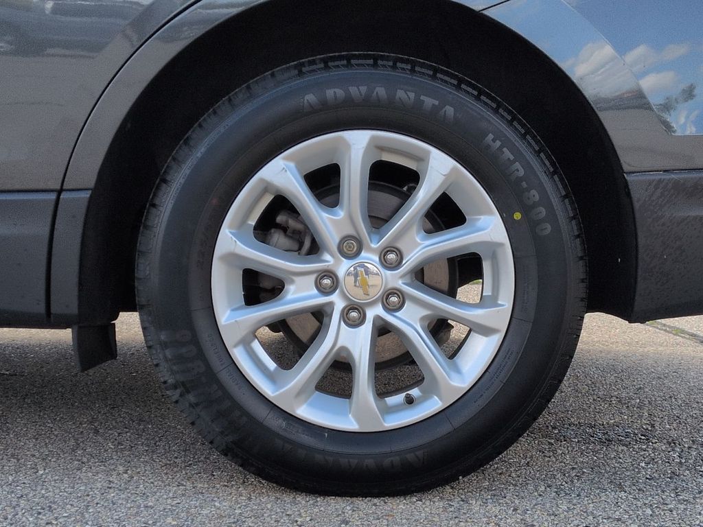 Thumbnail: 2018 Chevrolet Equinox - 8