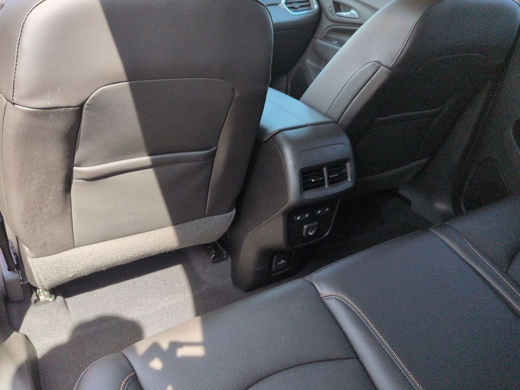 Thumbnail: 2020 Chevrolet Equinox - 26