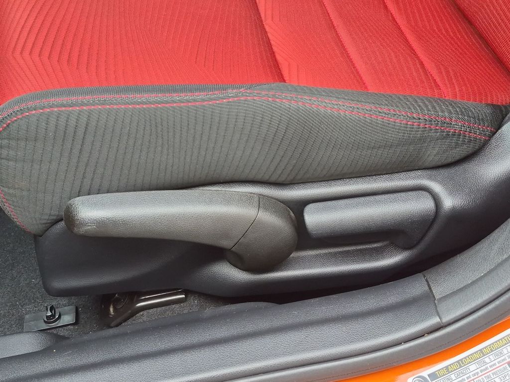 Thumbnail: 2015 Honda Civic - 26
