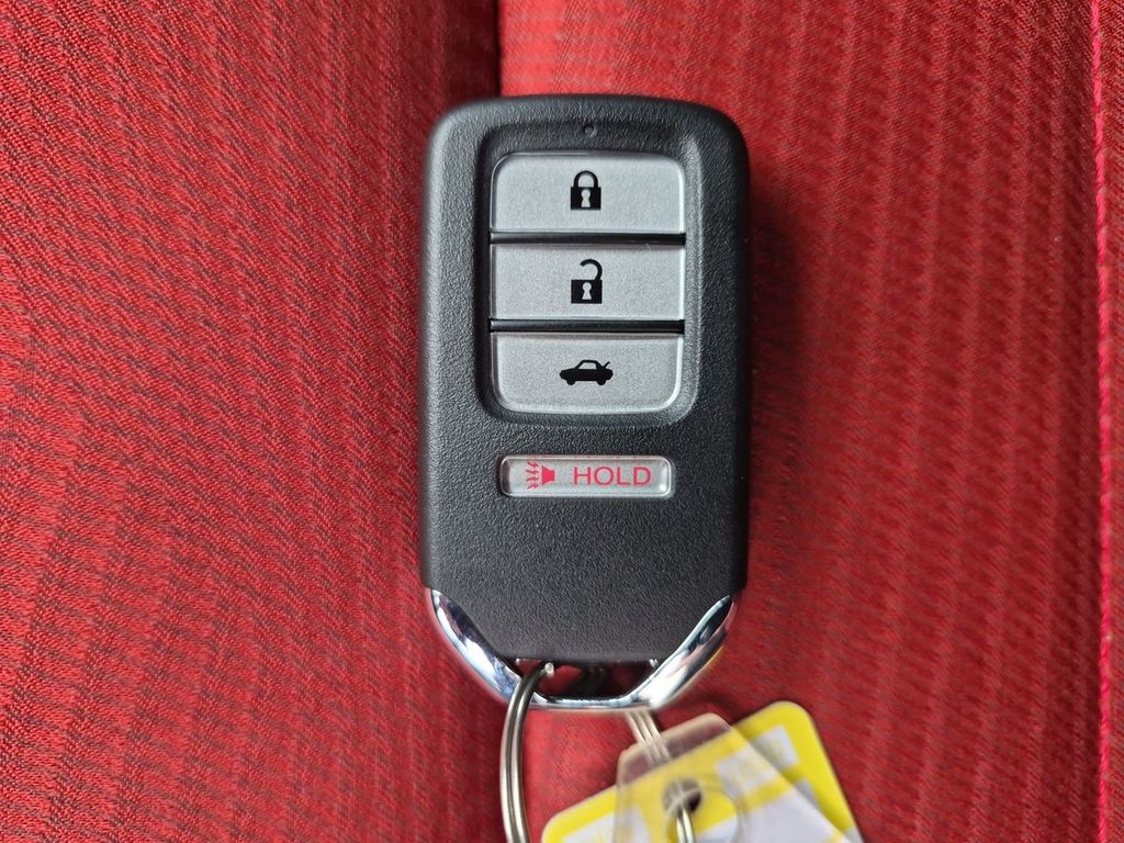 Thumbnail: 2015 Honda Civic - 18