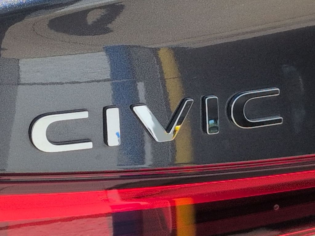 Thumbnail: 2023 Honda Civic - 26