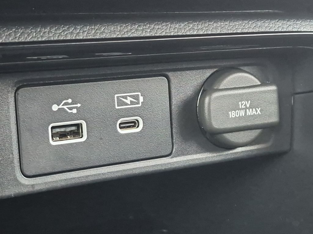 Thumbnail: 2023 Honda CR-V - 37