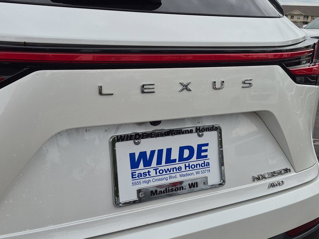 Thumbnail: 2024 Lexus ES - 7