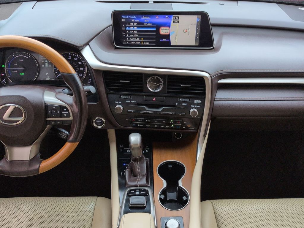 Thumbnail: 2016 Lexus RX - 9