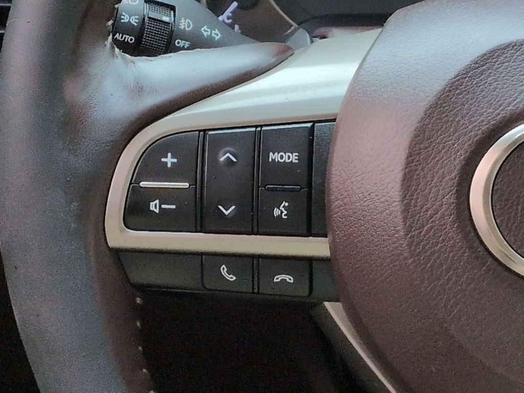 Thumbnail: 2016 Lexus RX - 31