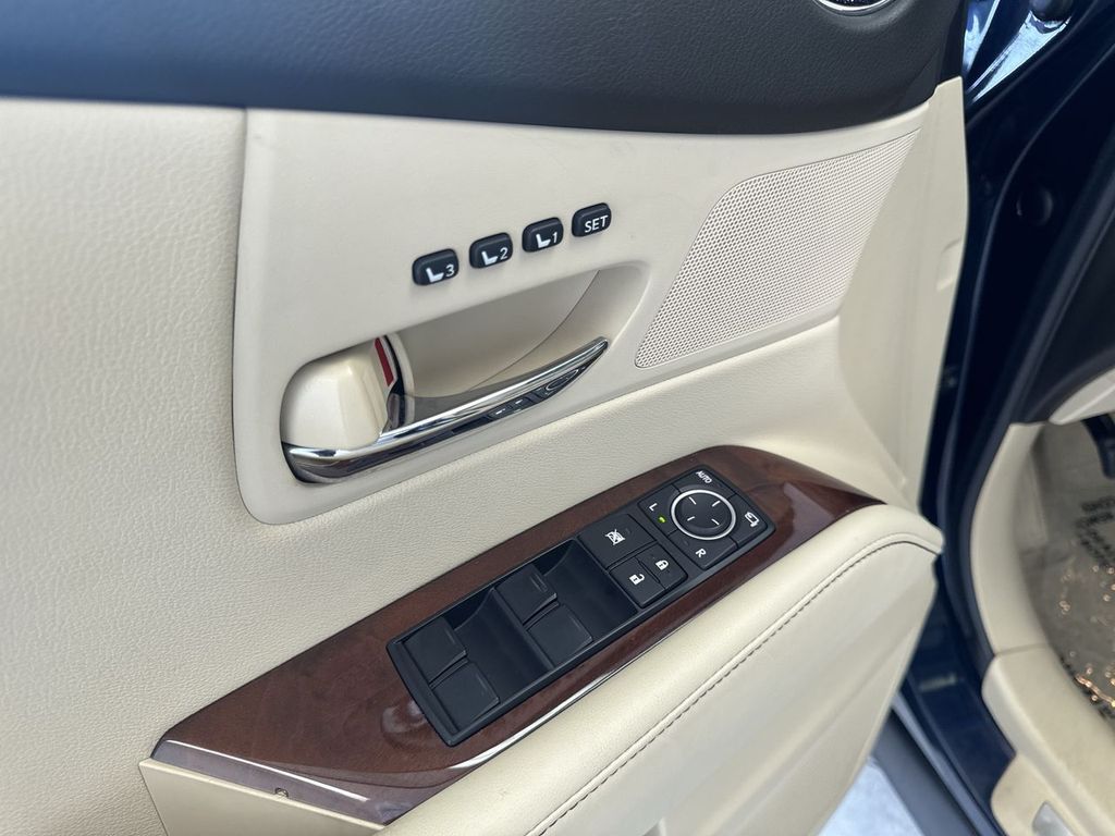 Thumbnail: 2015 Lexus RX - 27