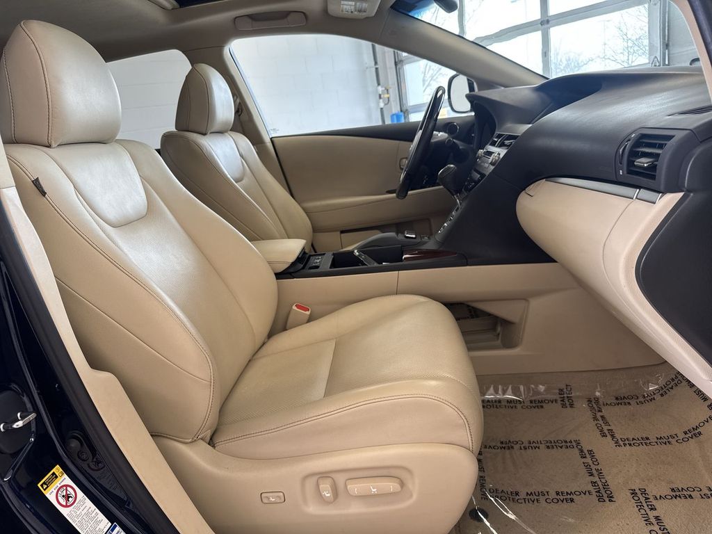 Thumbnail: 2015 Lexus RX - 12