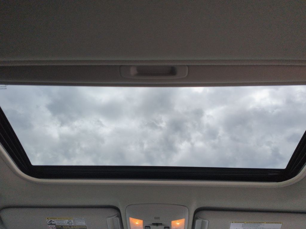 Thumbnail: 2016 Toyota RAV4 - 29