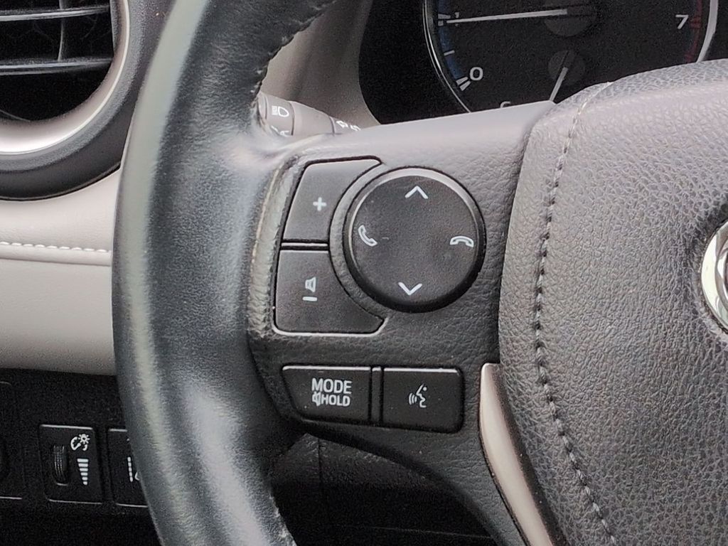 Thumbnail: 2016 Toyota RAV4 - 30
