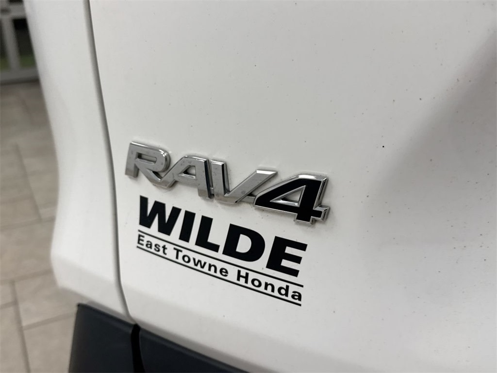 Thumbnail: 2022 Toyota RAV4 - 27