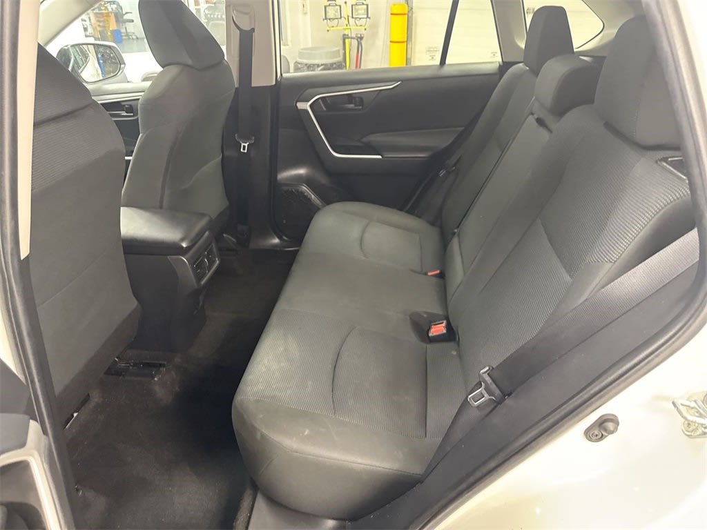 Thumbnail: 2022 Toyota RAV4 - 29