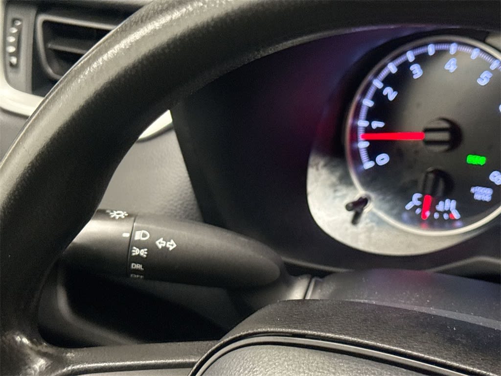 Thumbnail: 2022 Toyota RAV4 - 18