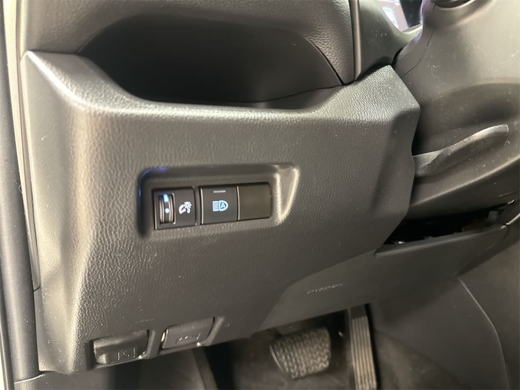 Thumbnail: 2022 Toyota RAV4 - 37