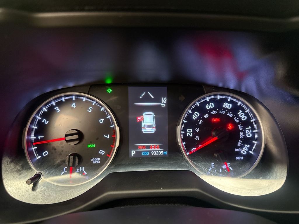 Thumbnail: 2022 Toyota RAV4 - 36