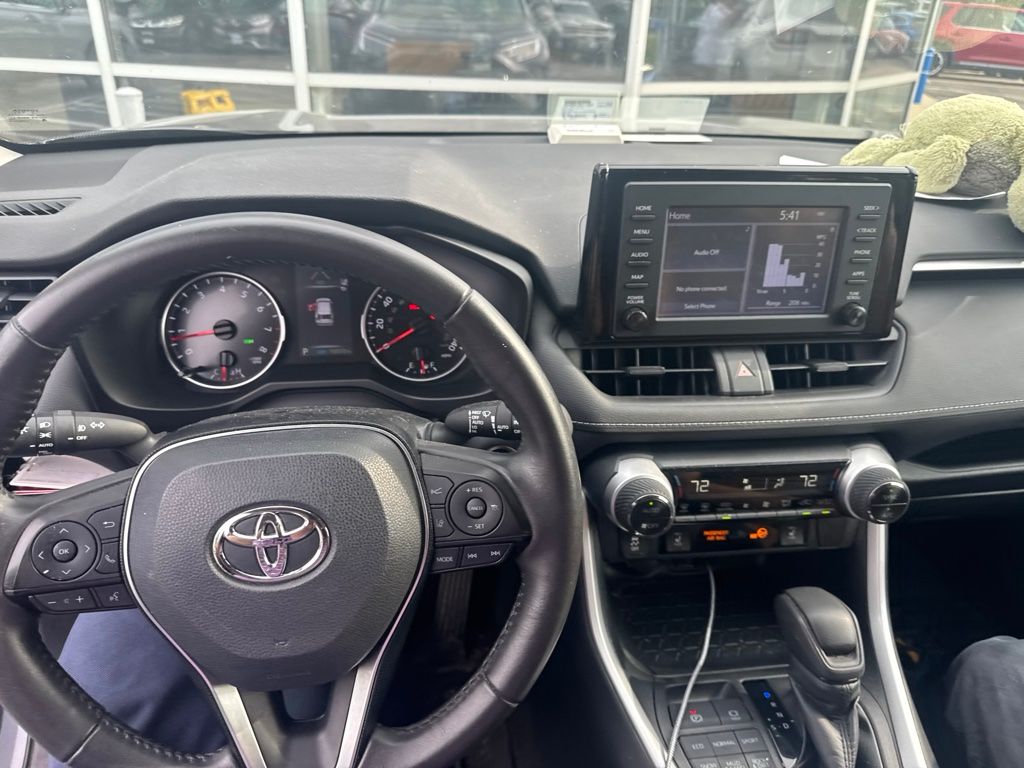 Thumbnail: 2019 Toyota RAV4 - 2