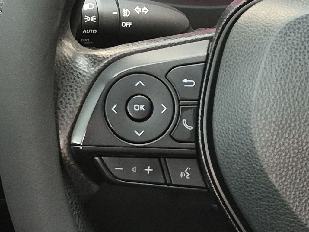 Thumbnail: 2021 Toyota RAV4 - 29
