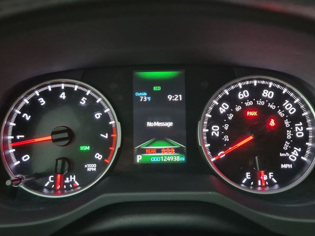 Thumbnail: 2021 Toyota RAV4 - 16