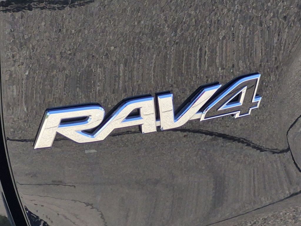 Thumbnail: 2024 Toyota RAV4 - 25