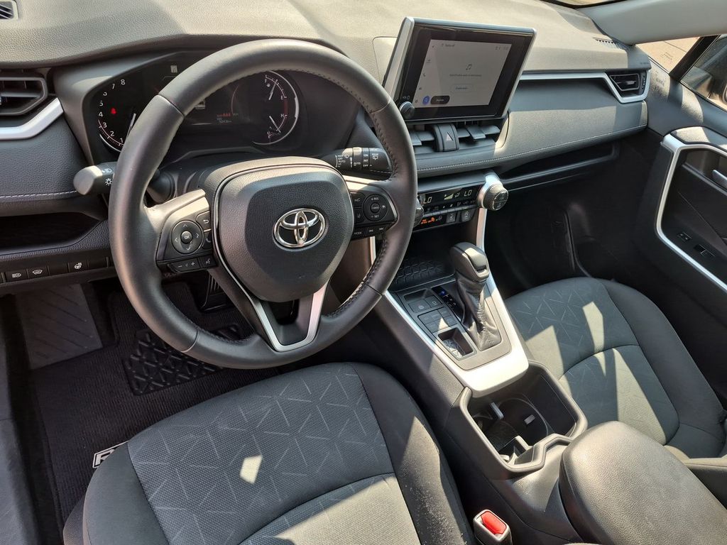 Thumbnail: 2024 Toyota RAV4 - 2