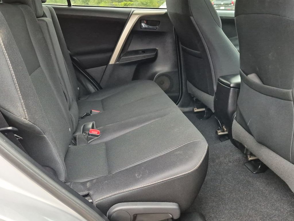 Thumbnail: 2015 Toyota RAV4 - 27