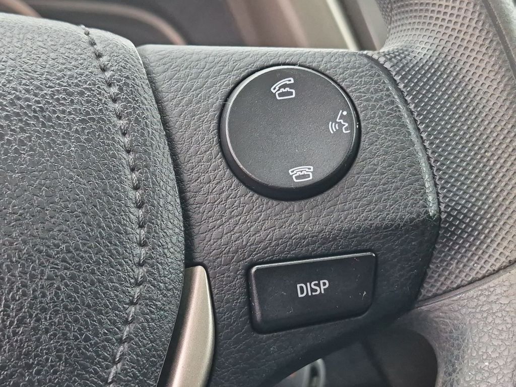 Thumbnail: 2015 Toyota RAV4 - 30