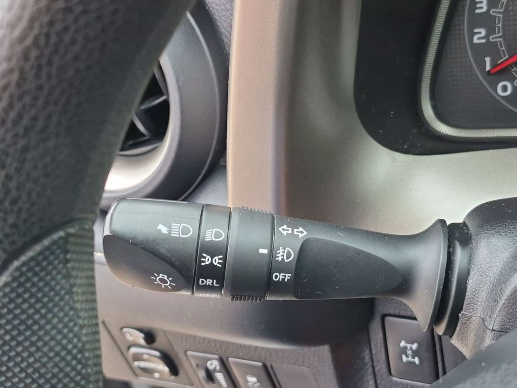 Thumbnail: 2015 Toyota RAV4 - 14