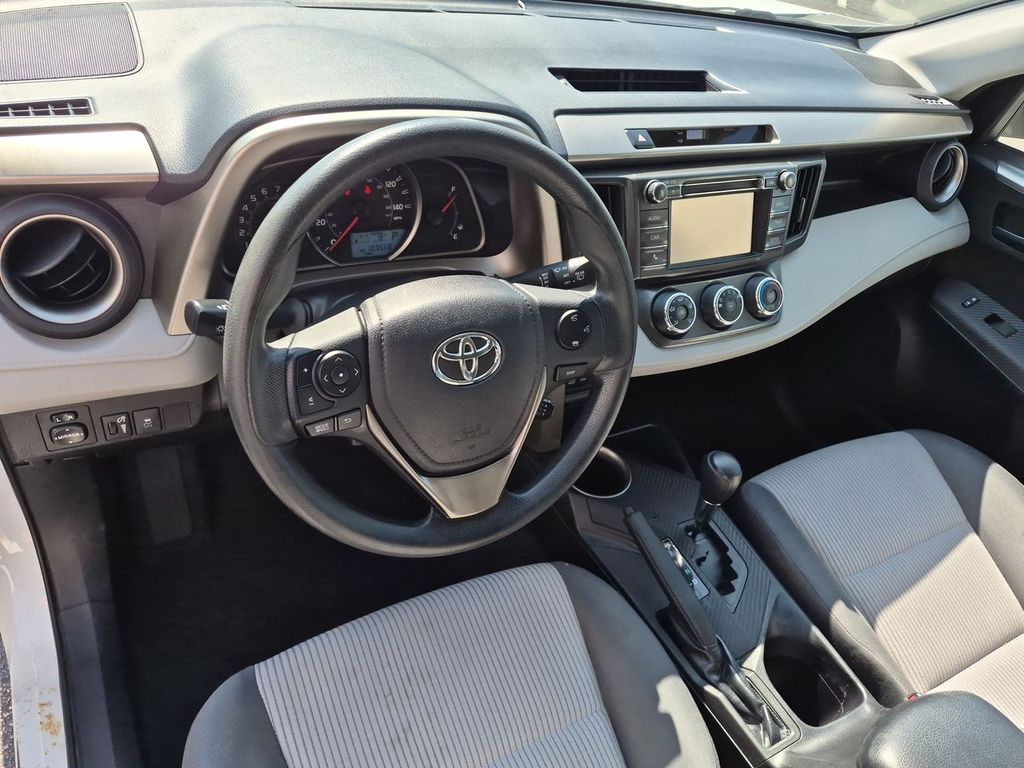 Thumbnail: 2014 Toyota RAV4 - 2