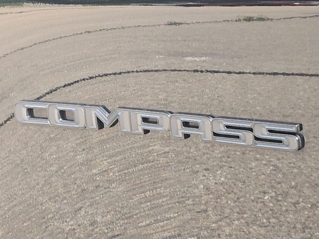 Thumbnail: 2020 Jeep Compass - 7