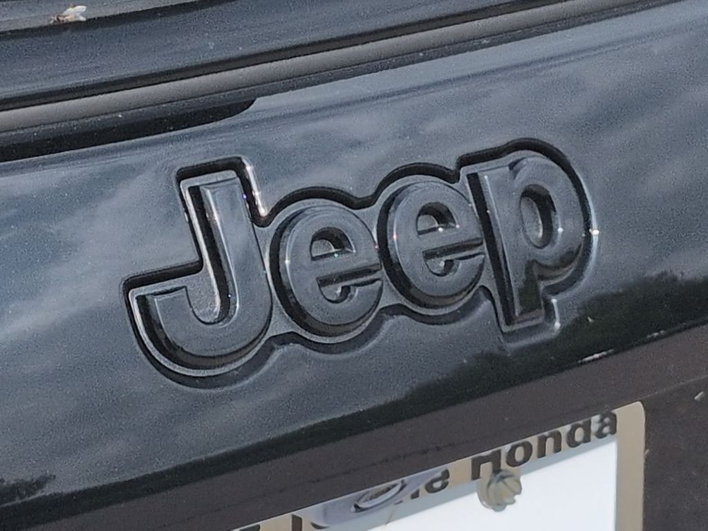 Thumbnail: 2020 Jeep Compass - 26