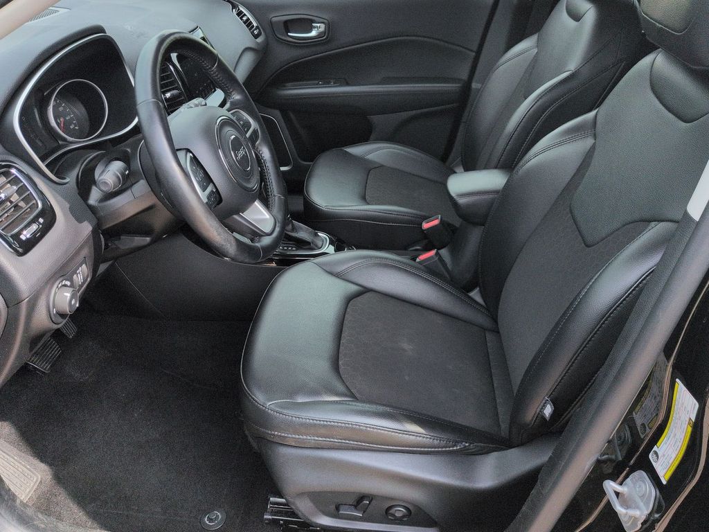 Thumbnail: 2020 Jeep Compass - 10