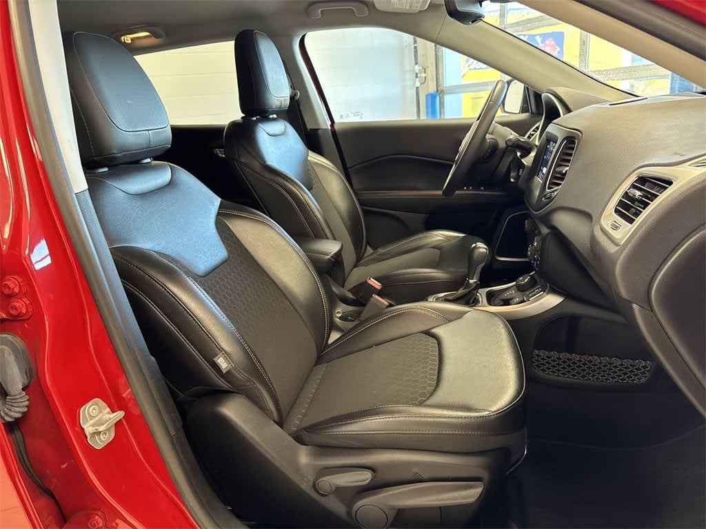 2021 Jeep Compass Latitude 12