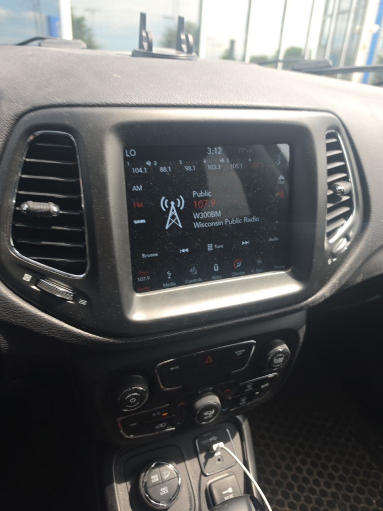Thumbnail: 2018 Jeep Compass - 6