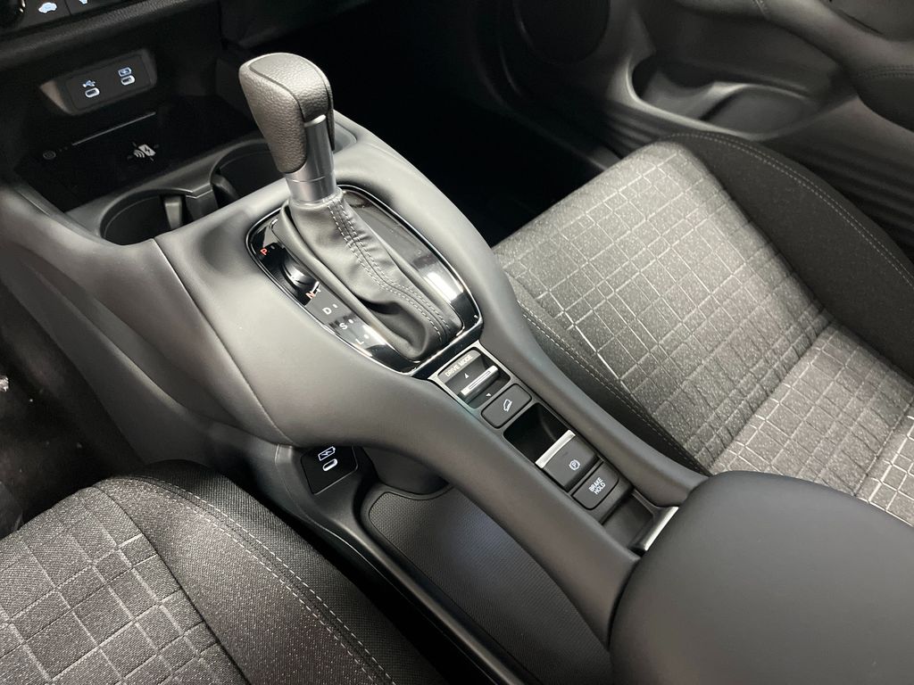 Thumbnail: 2027 Honda HR-V - 15