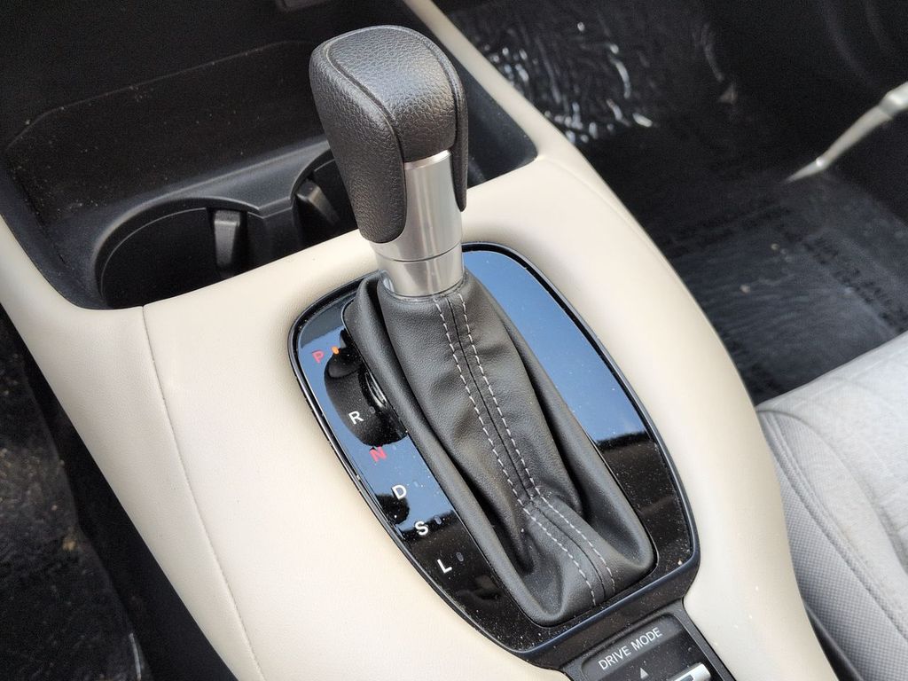Thumbnail: 2023 Honda HR-V - 15