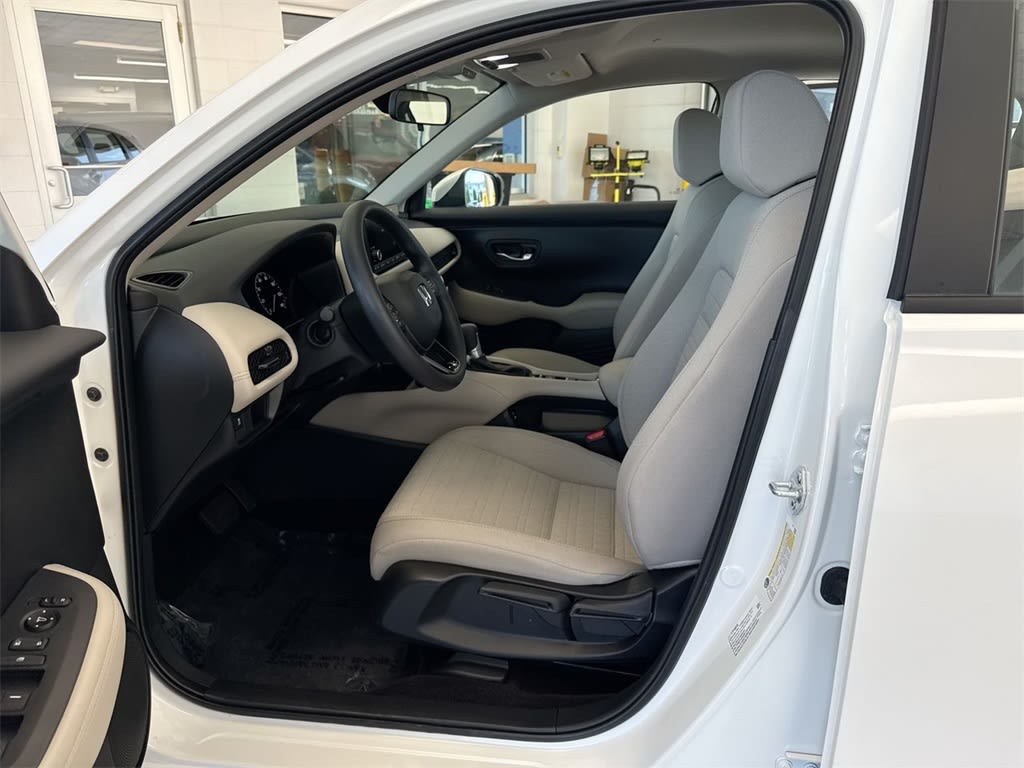 Thumbnail: 2025 Honda HR-V - 11