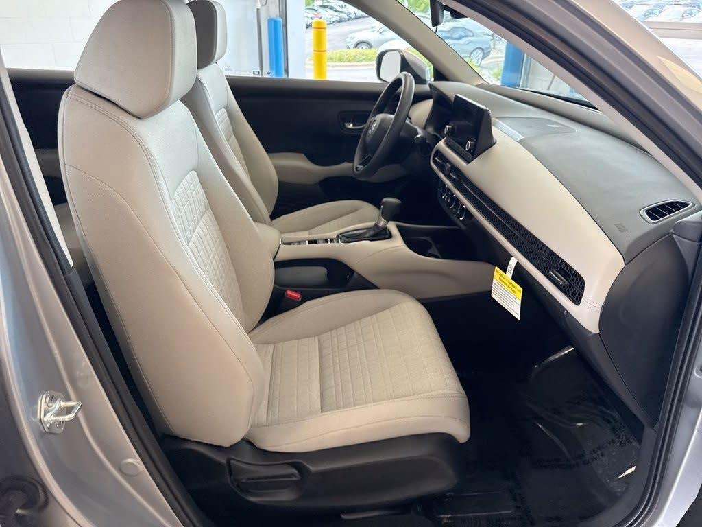 Thumbnail: 2025 Honda HR-V - 11